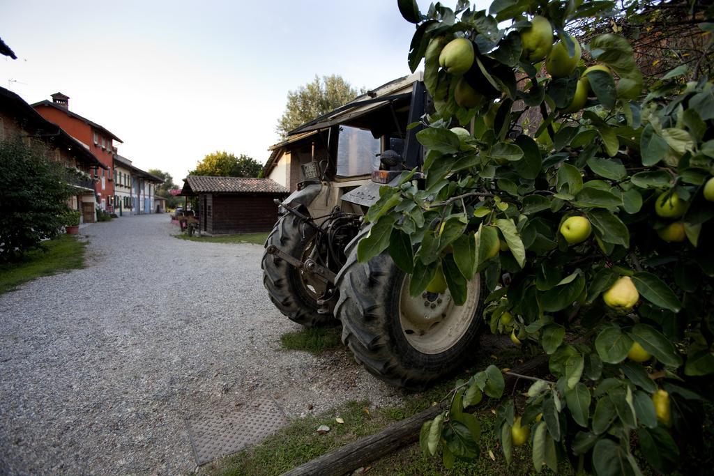 Agriturismo Cascina Caremma Besate Exterior foto